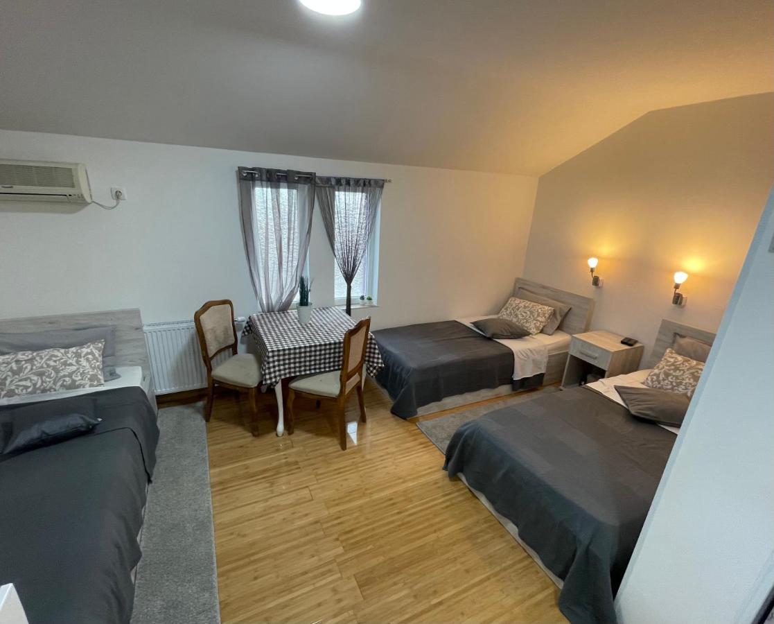 Tepic Garni Hotel Temerin Zewnętrze zdjęcie