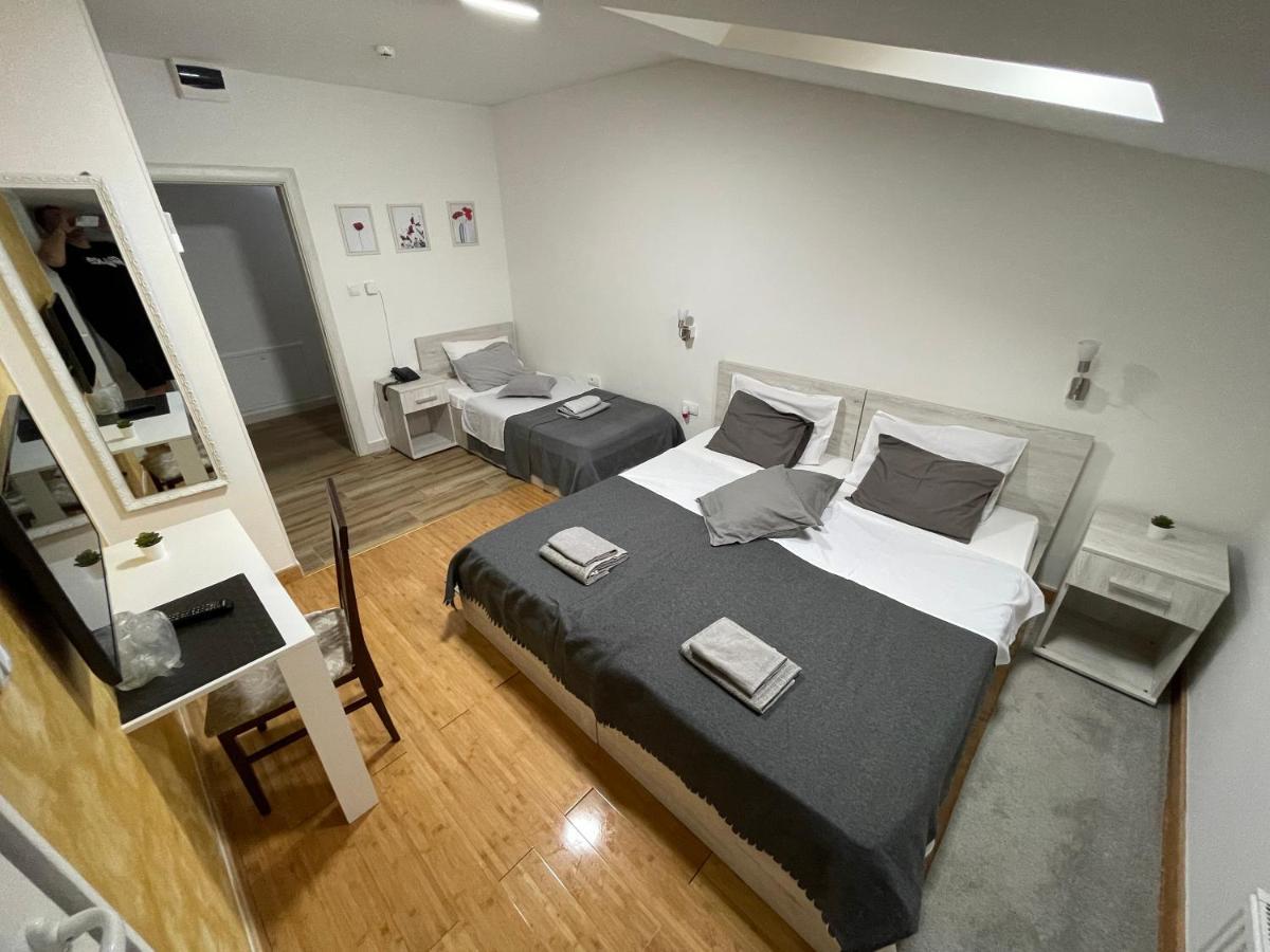 Tepic Garni Hotel Temerin Zewnętrze zdjęcie