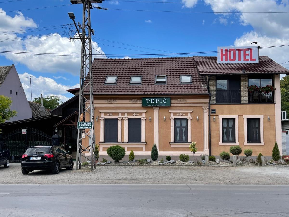 Tepic Garni Hotel Temerin Zewnętrze zdjęcie