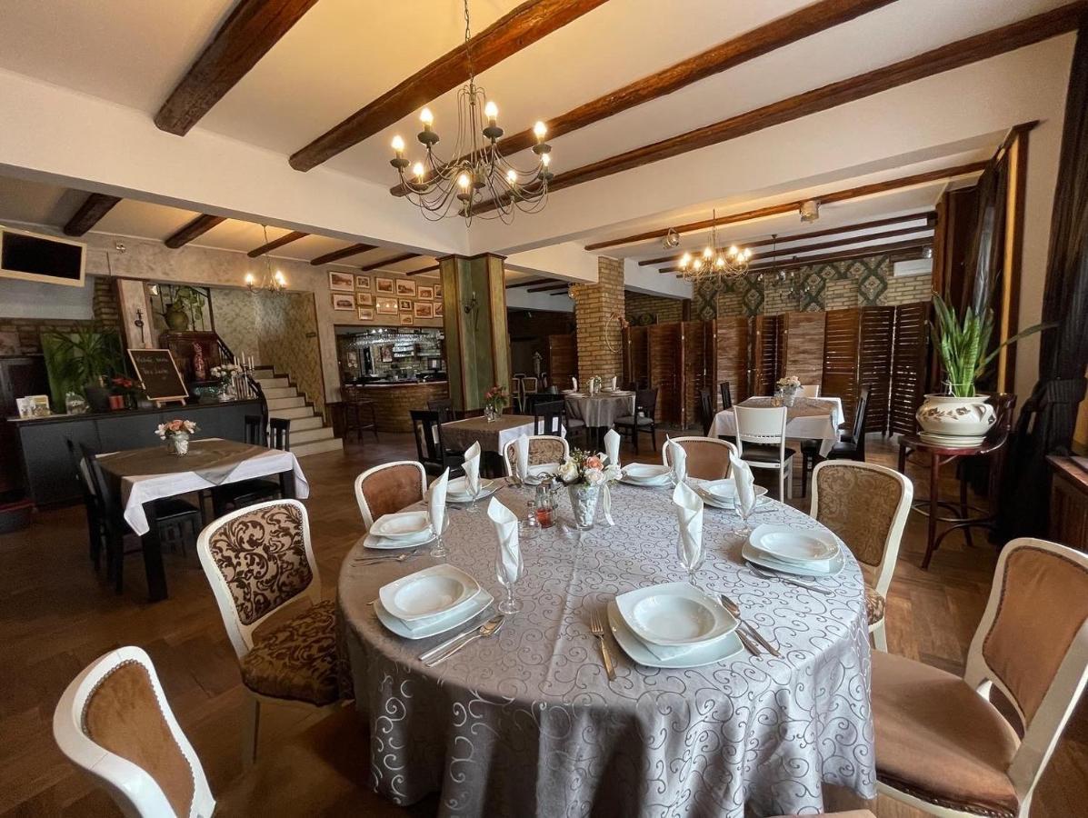 Tepic Garni Hotel Temerin Zewnętrze zdjęcie