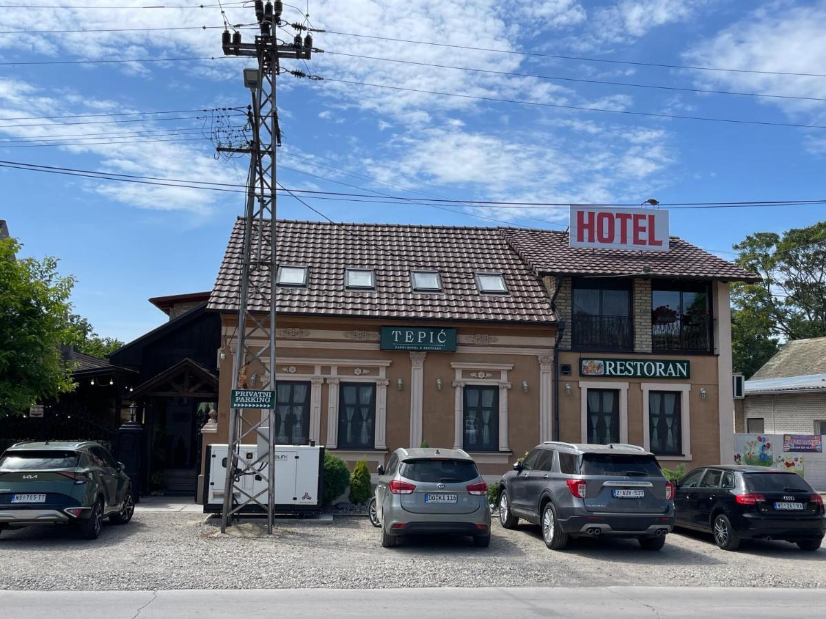Tepic Garni Hotel Temerin Zewnętrze zdjęcie