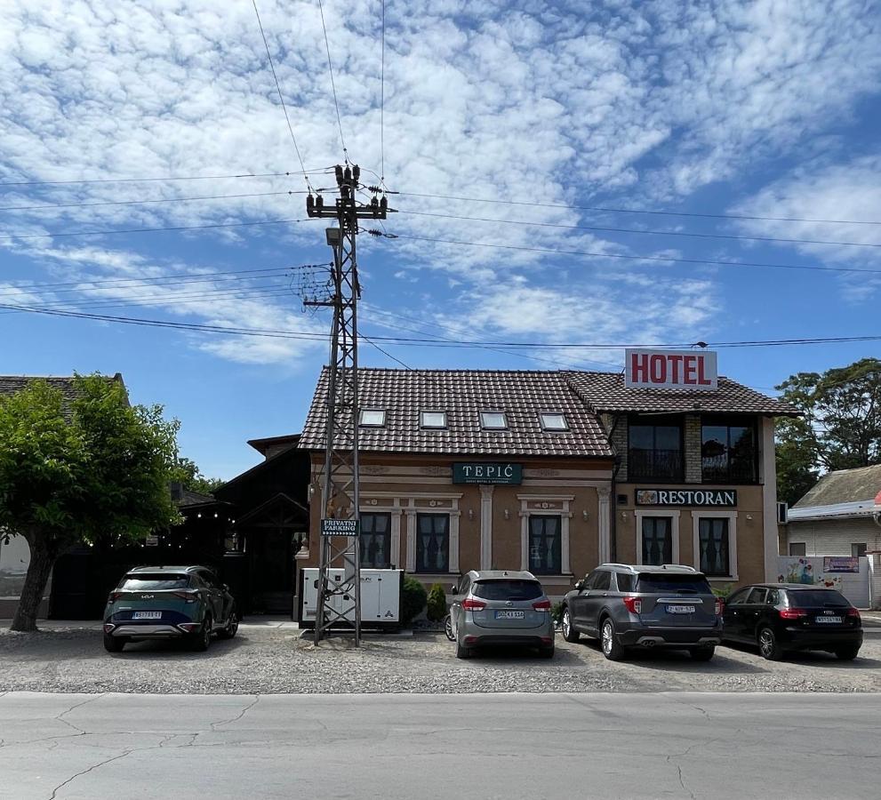 Tepic Garni Hotel Temerin Zewnętrze zdjęcie